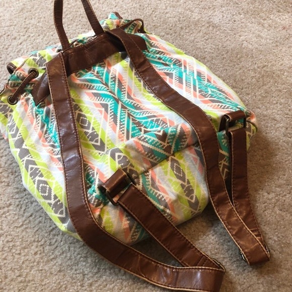 Mossimo pattern backpack - Picture 3 of 3